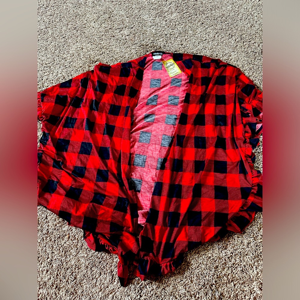 Heimish NWT throw! Perfect for Christmas